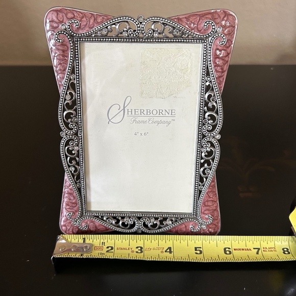 Sherborne Elegant Picture Frame. - Picture 4 of 4
